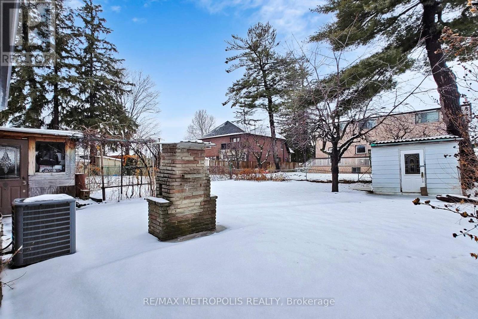 20 KNOX AVENUE - 34