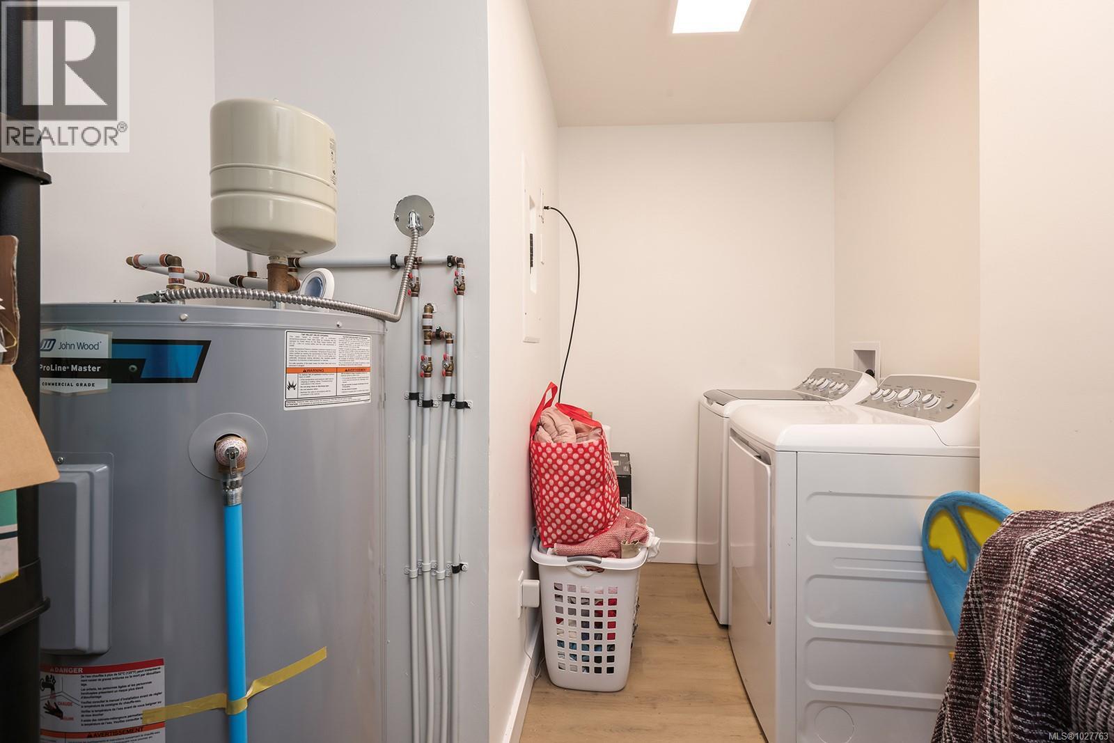 203 1540 Piercy Ave, Courtenay