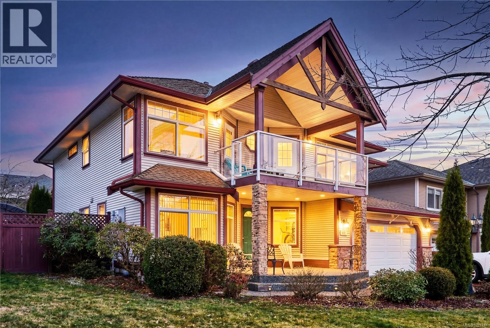 462 Poets Trail Dr, Nanaimo