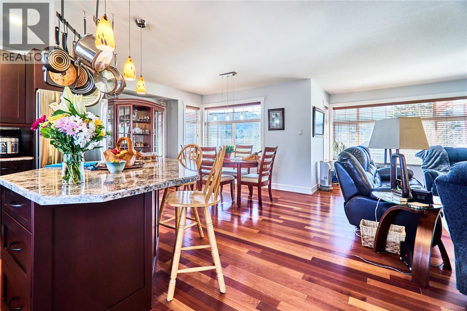 462 Poets Trail Dr, Nanaimo