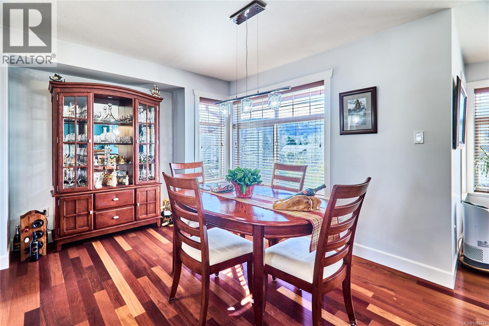 462 Poets Trail Dr, Nanaimo