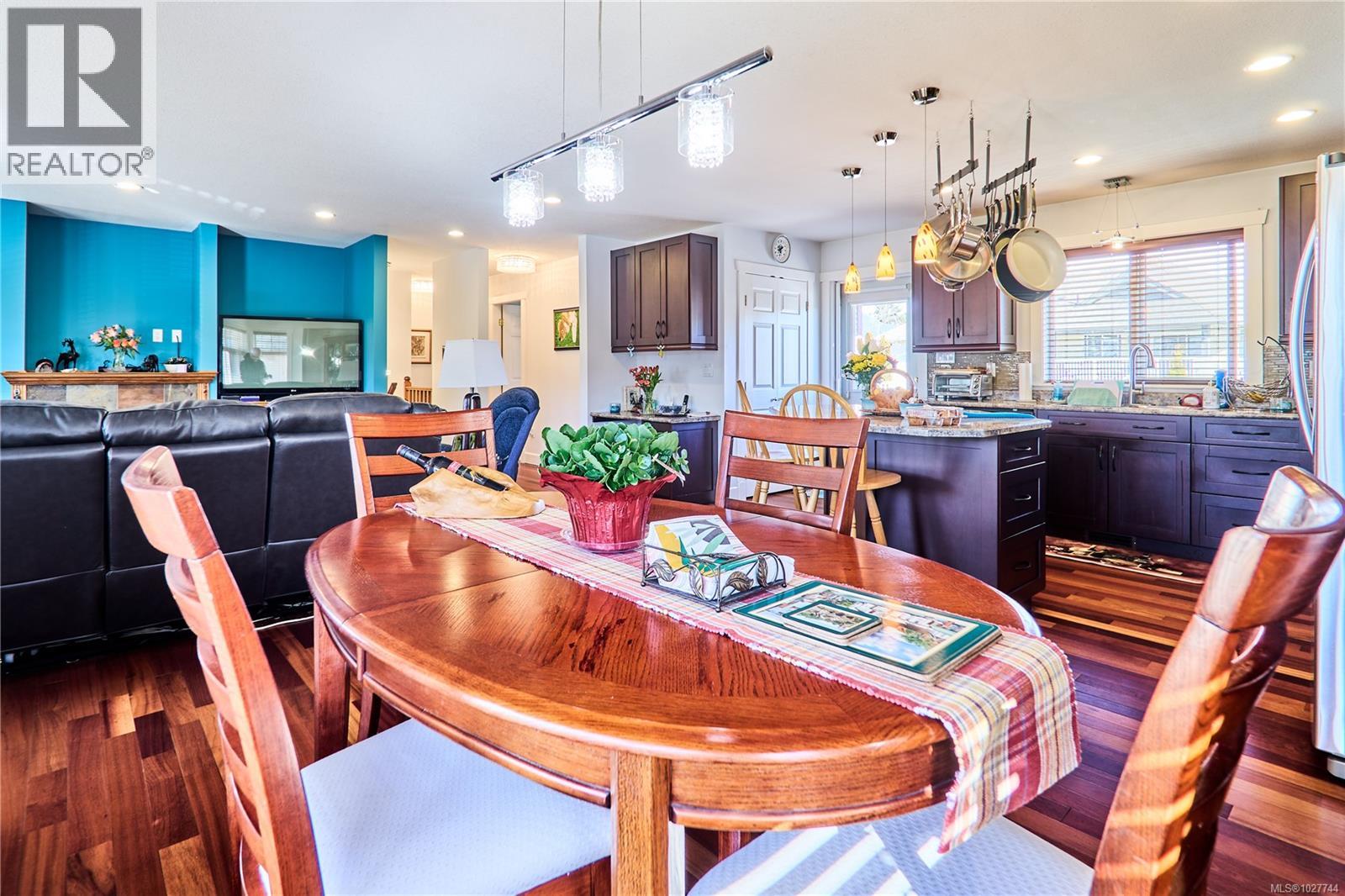 462 Poets Trail Dr, Nanaimo