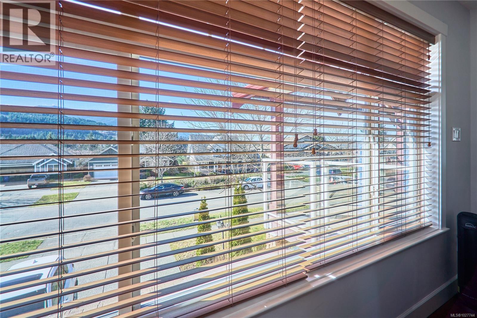 462 Poets Trail Dr, Nanaimo