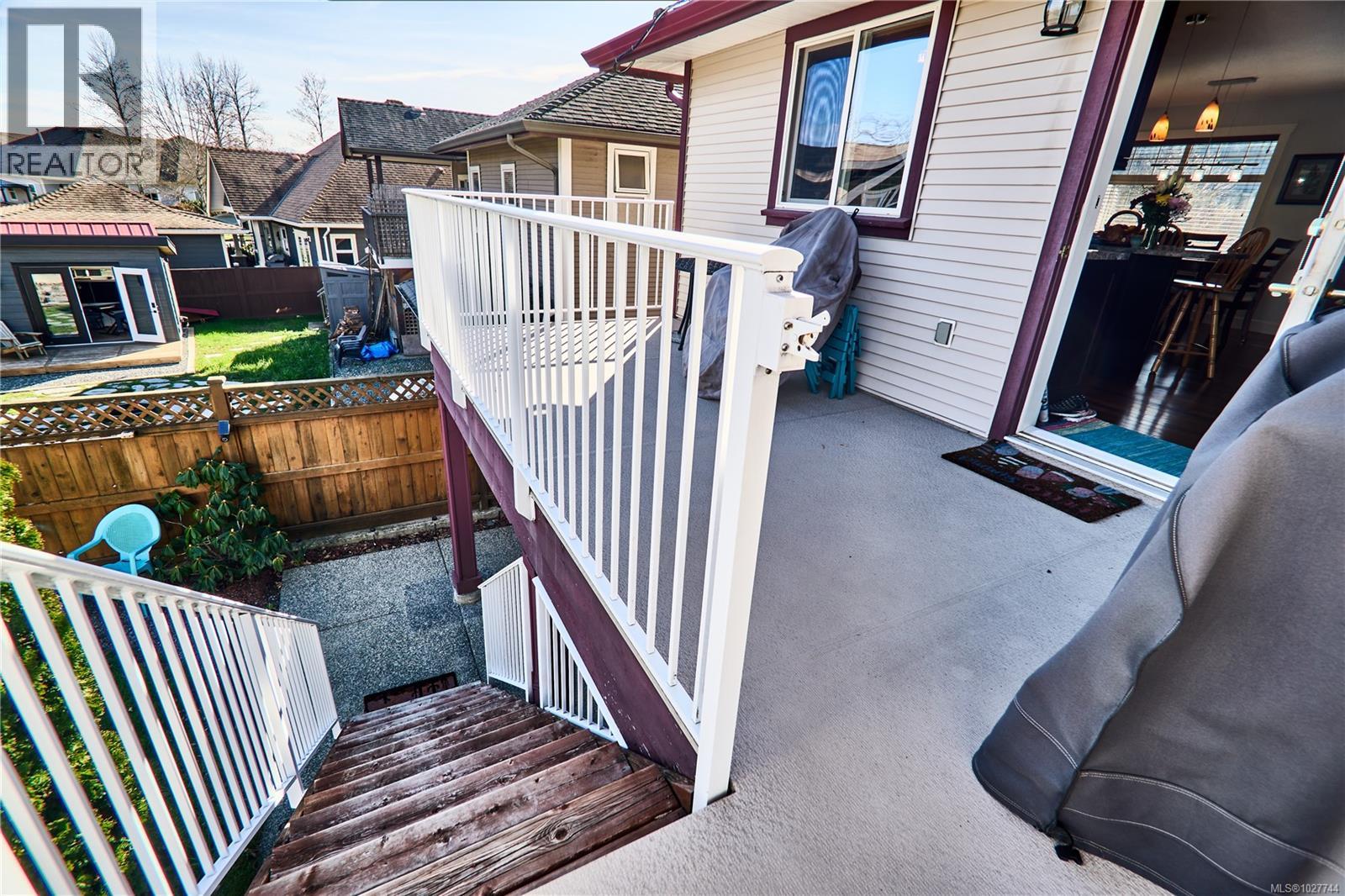 462 Poets Trail Dr, Nanaimo