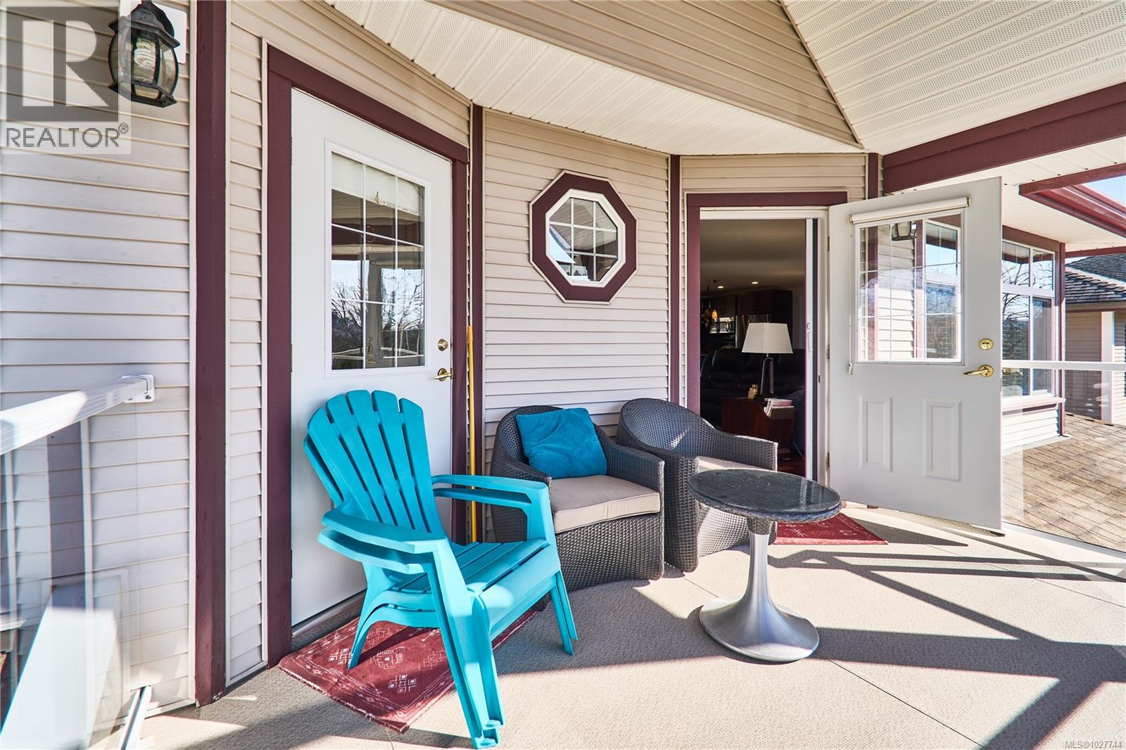 462 Poets Trail Dr, Nanaimo