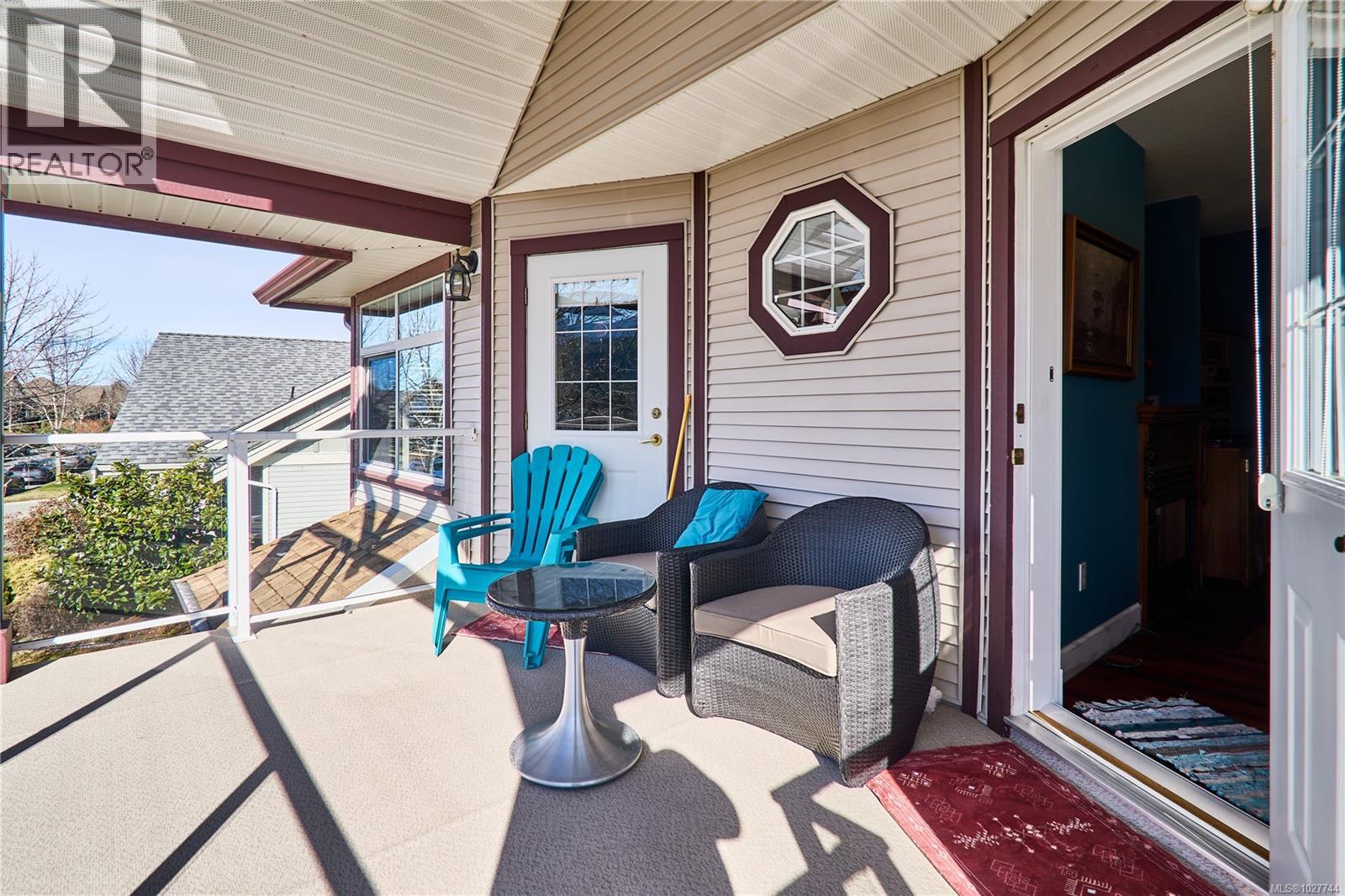 462 Poets Trail Dr, Nanaimo