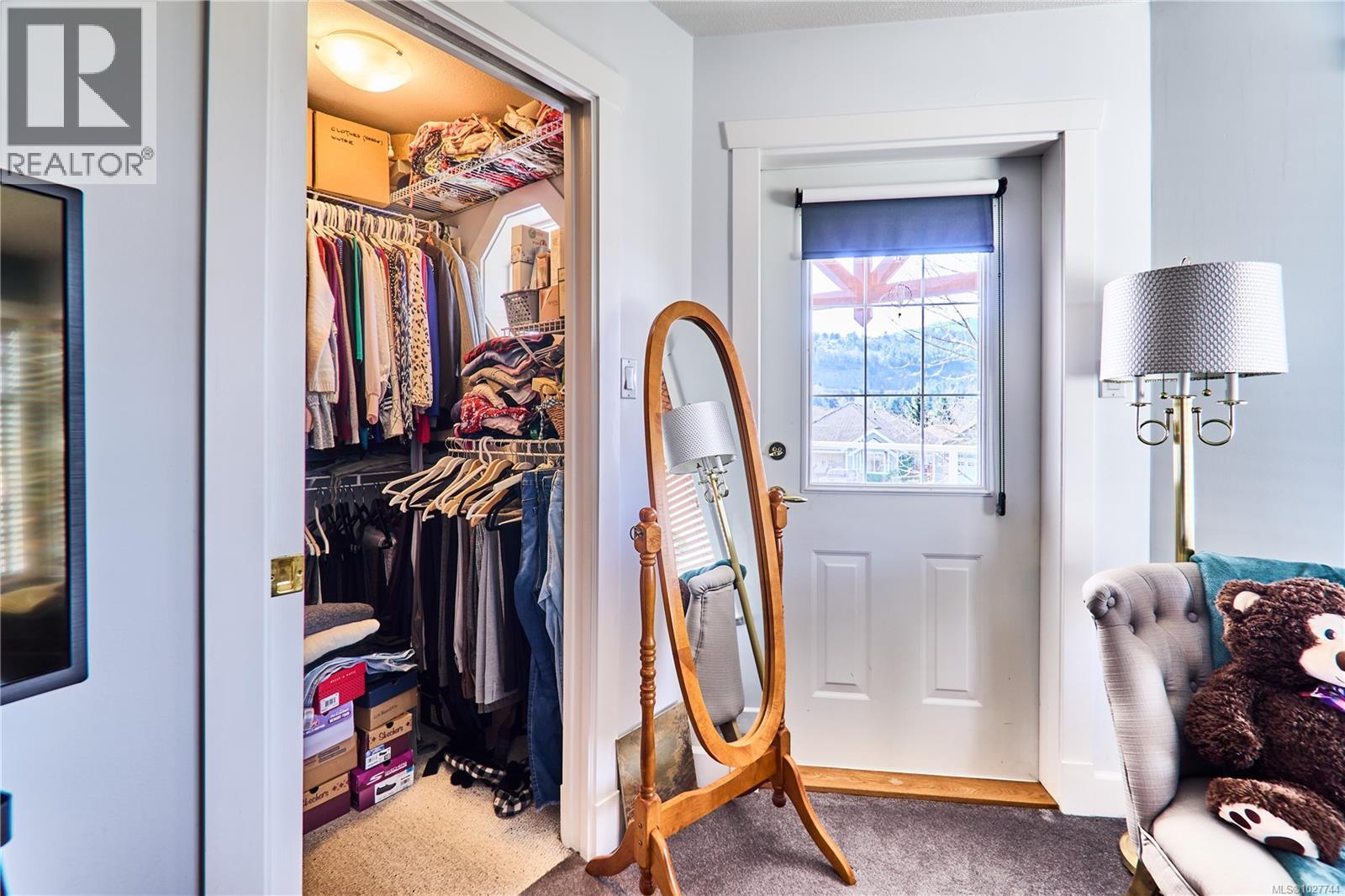 462 Poets Trail Dr, Nanaimo