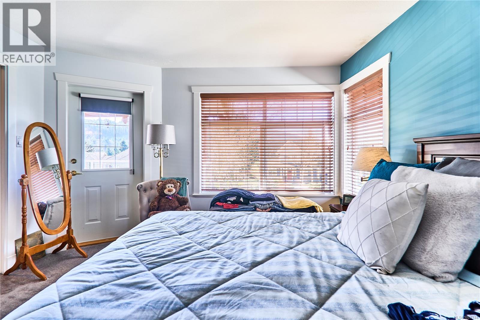 462 Poets Trail Dr, Nanaimo