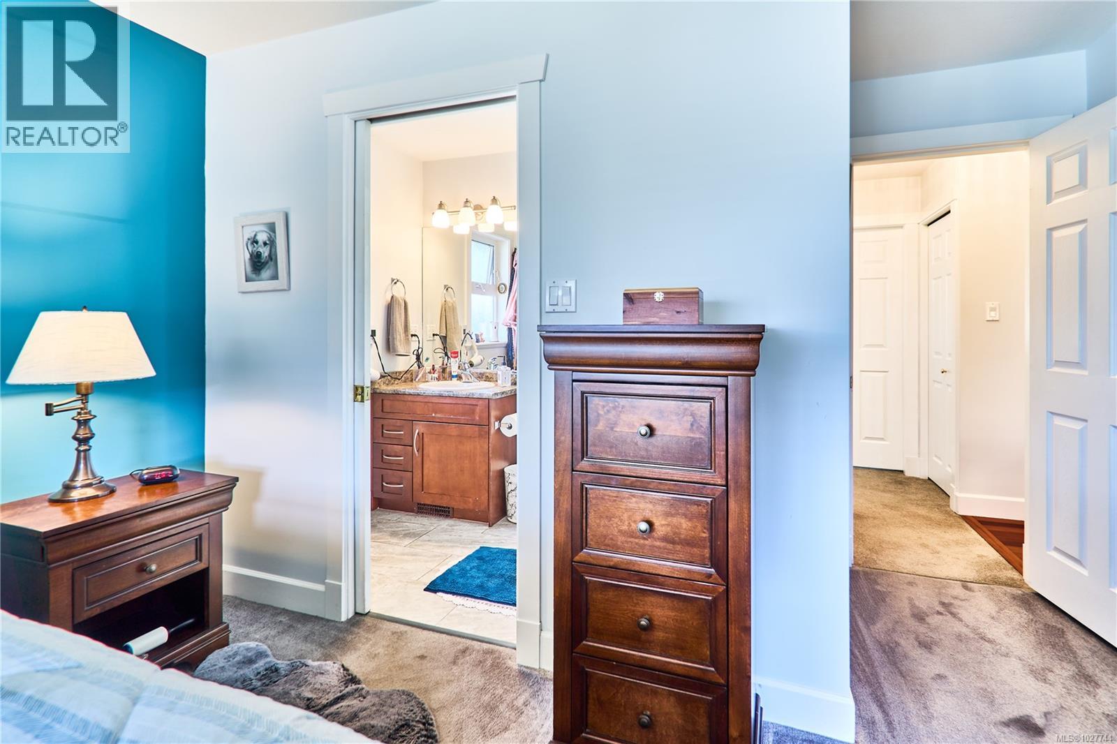 462 Poets Trail Dr, Nanaimo