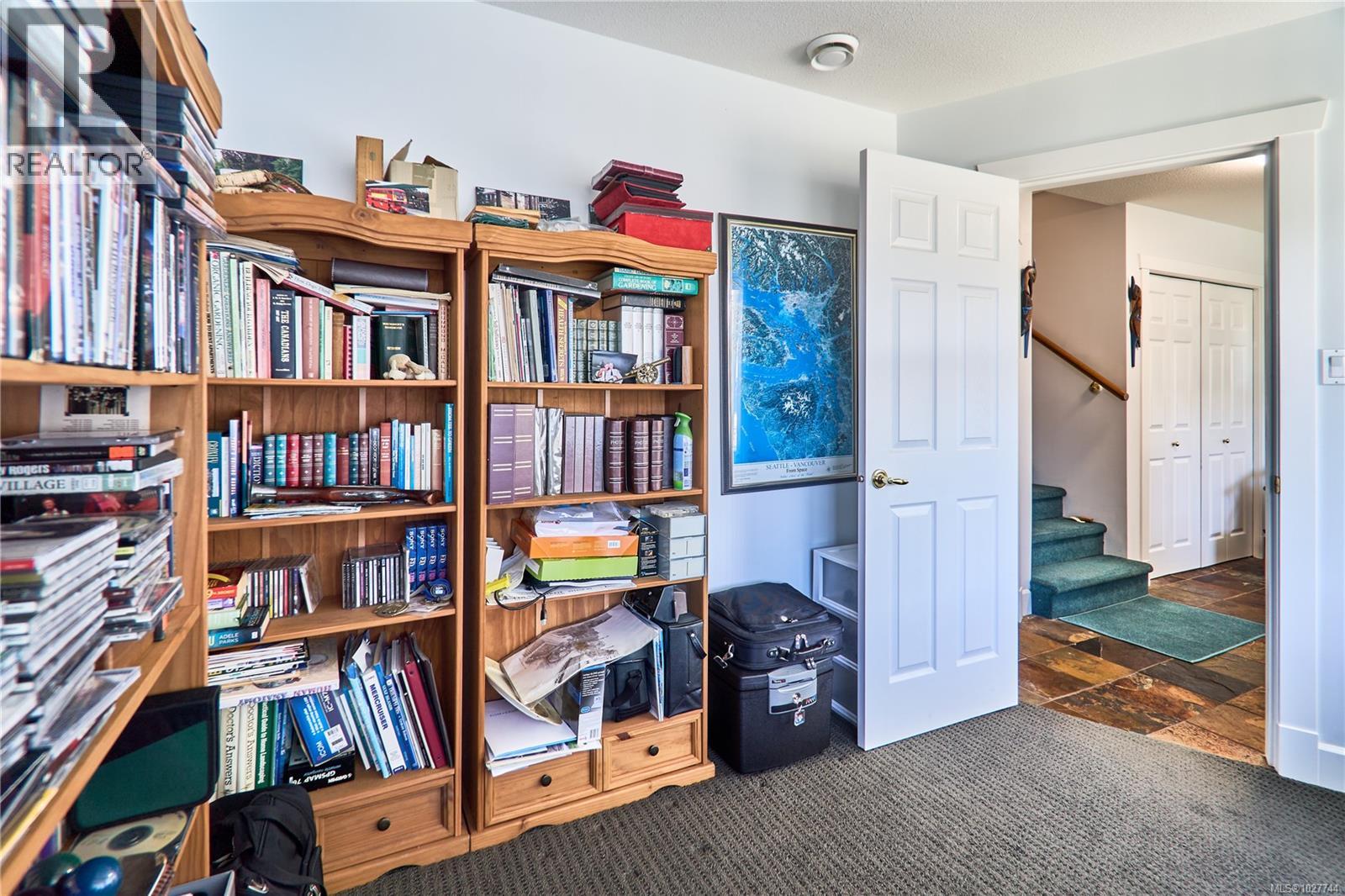 462 Poets Trail Dr, Nanaimo