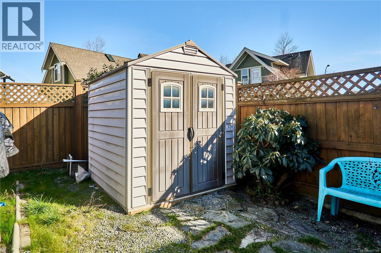 462 Poets Trail Dr, Nanaimo