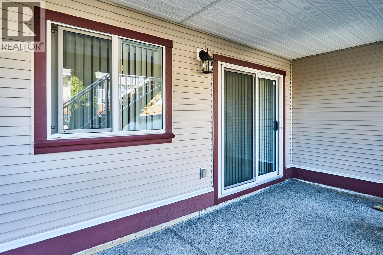 462 Poets Trail Dr, Nanaimo