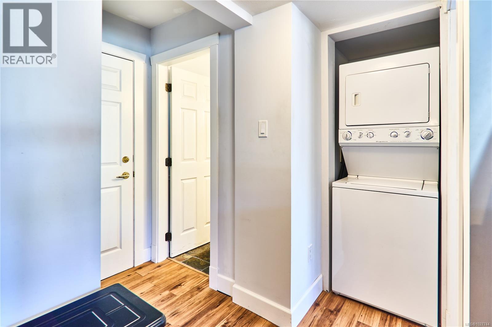 462 Poets Trail Dr, Nanaimo