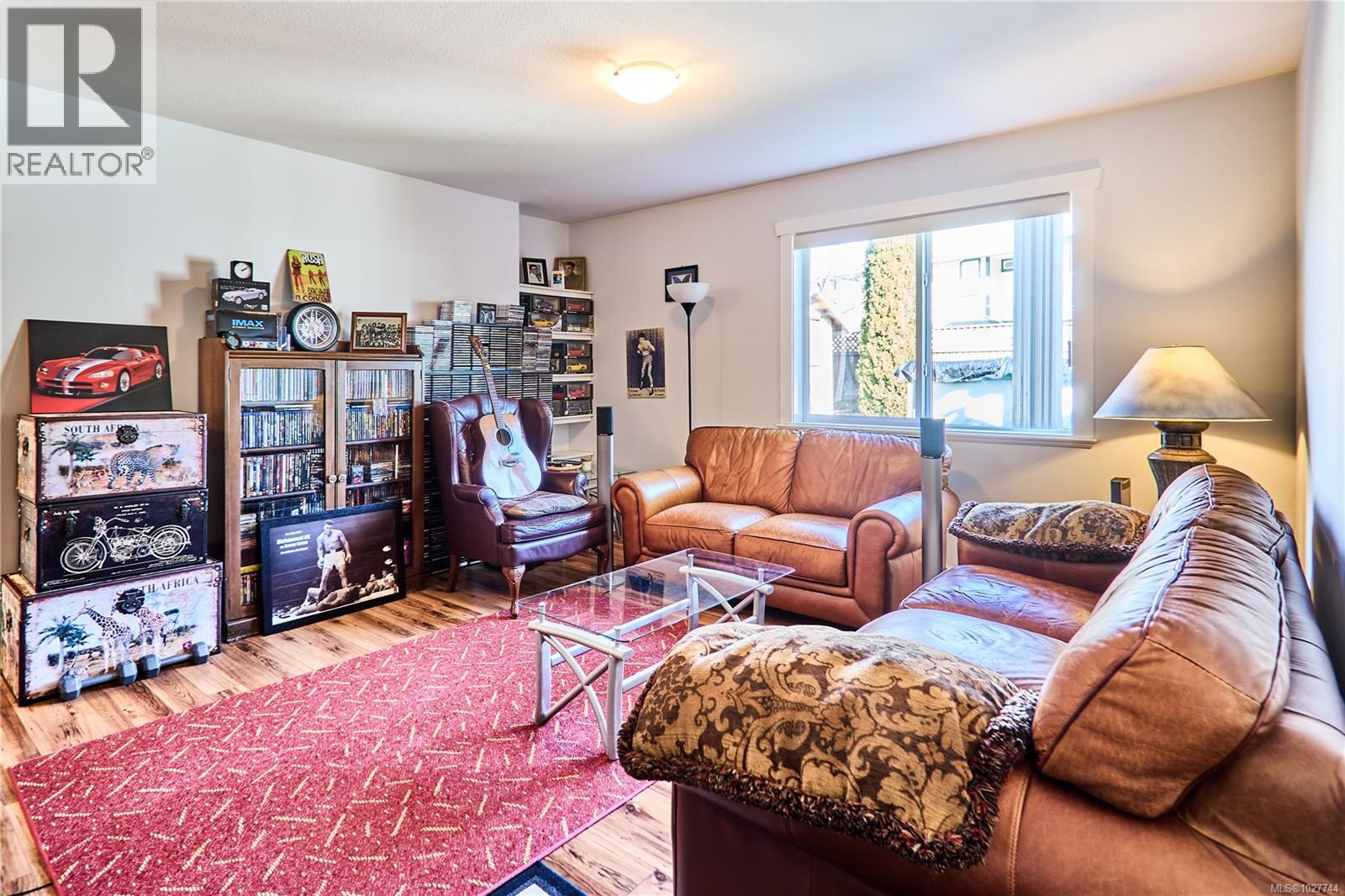 462 Poets Trail Dr, Nanaimo