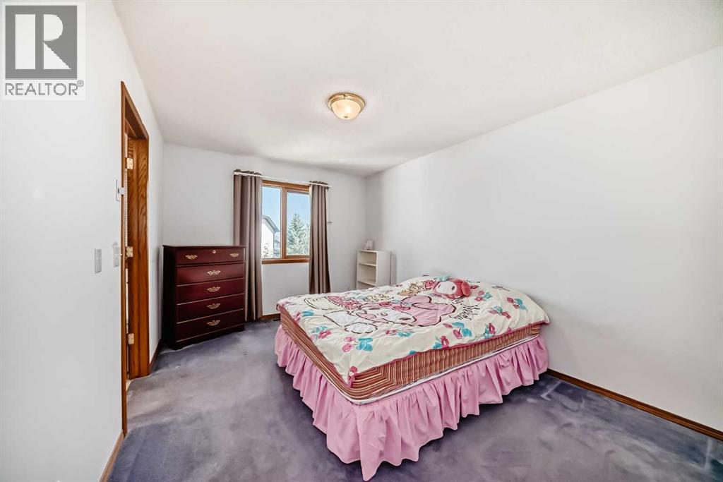 Single Family House Bi-level for Sale in  Harvest Oak Drive NE Harvest Hills Calgary 