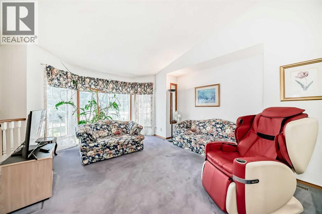 Single Family House Bi-level for Sale in  Harvest Oak Drive NE Harvest Hills Calgary 