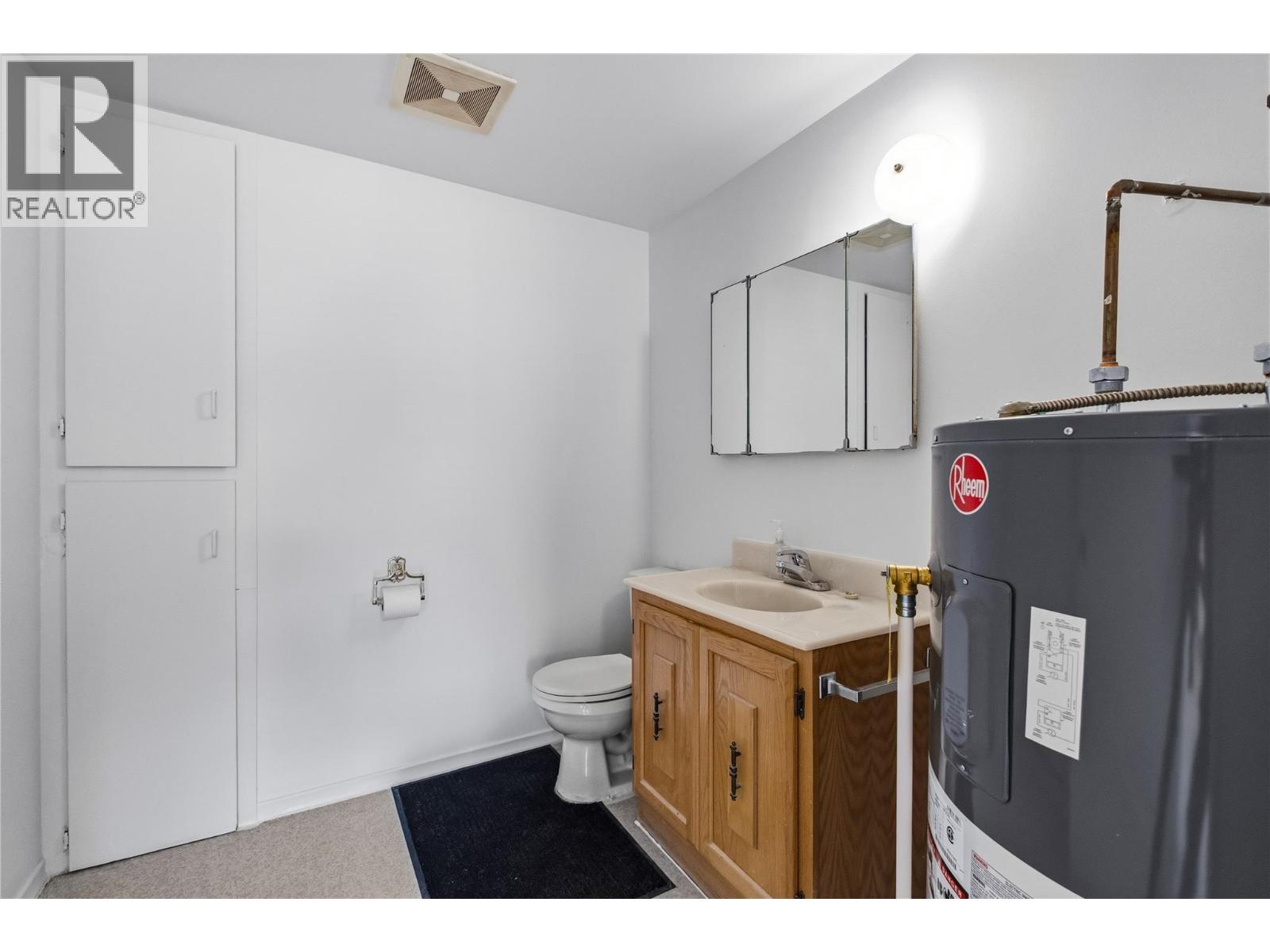  215 Froelich Road, Kelowna