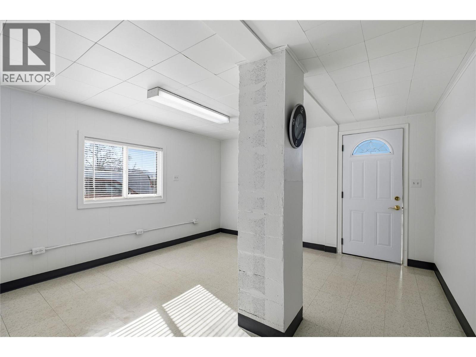  215 Froelich Road, Kelowna