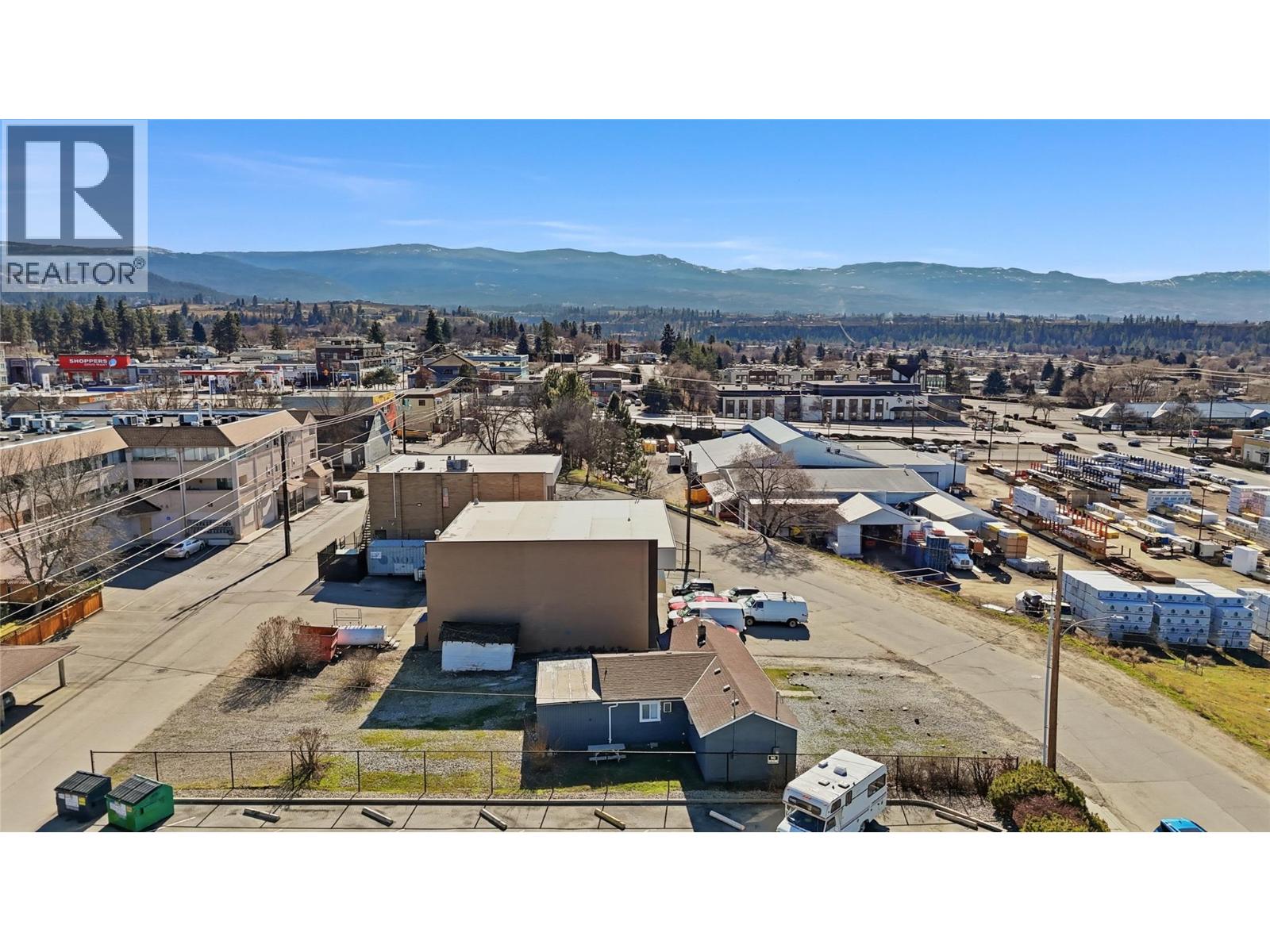  215 Froelich Road, Kelowna