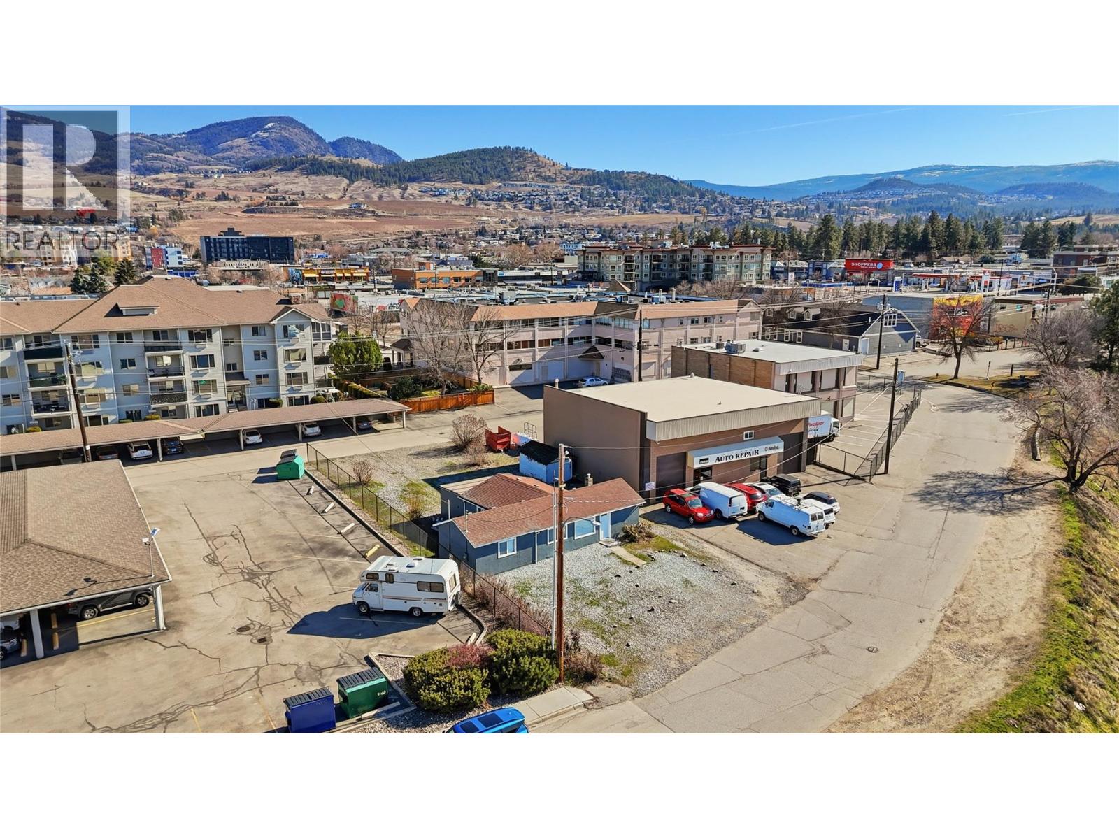  215 Froelich Road, Kelowna