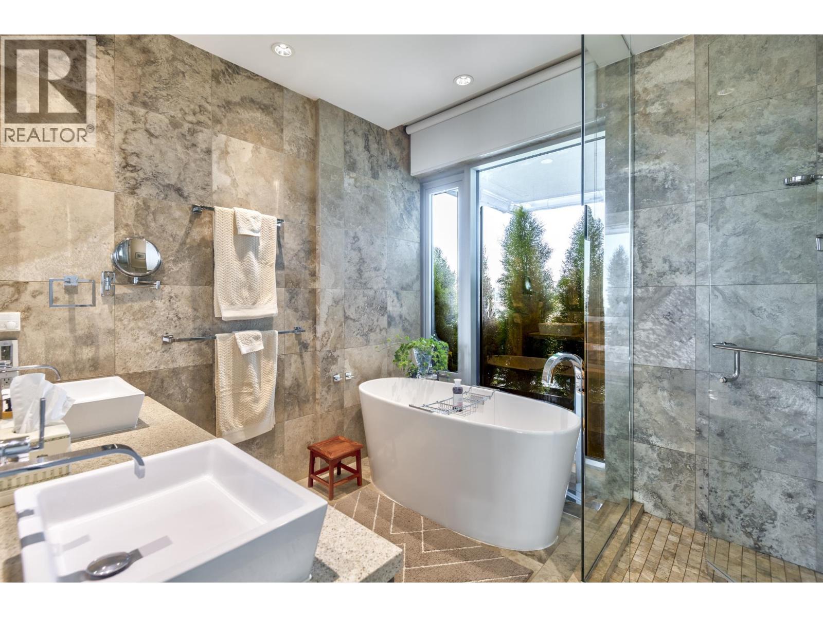 504 181 ATHLETES WAY, Vancouver