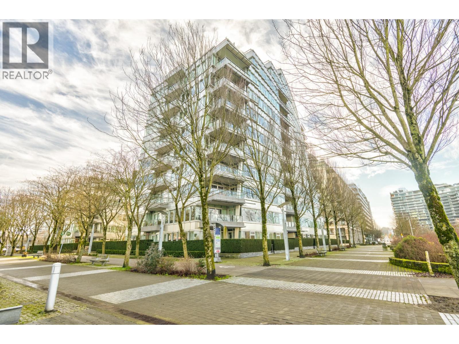 504 181 ATHLETES WAY, Vancouver