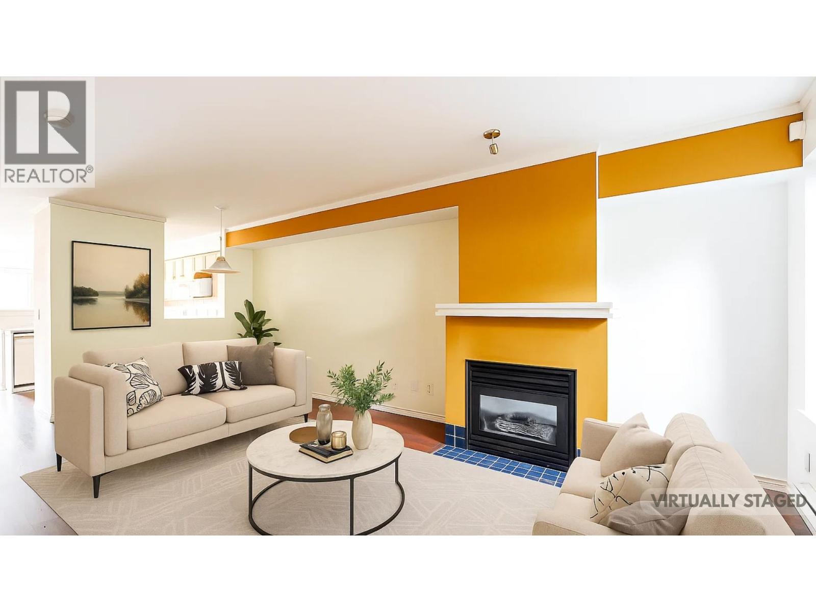 4 7179 18TH AVENUE, Burnaby