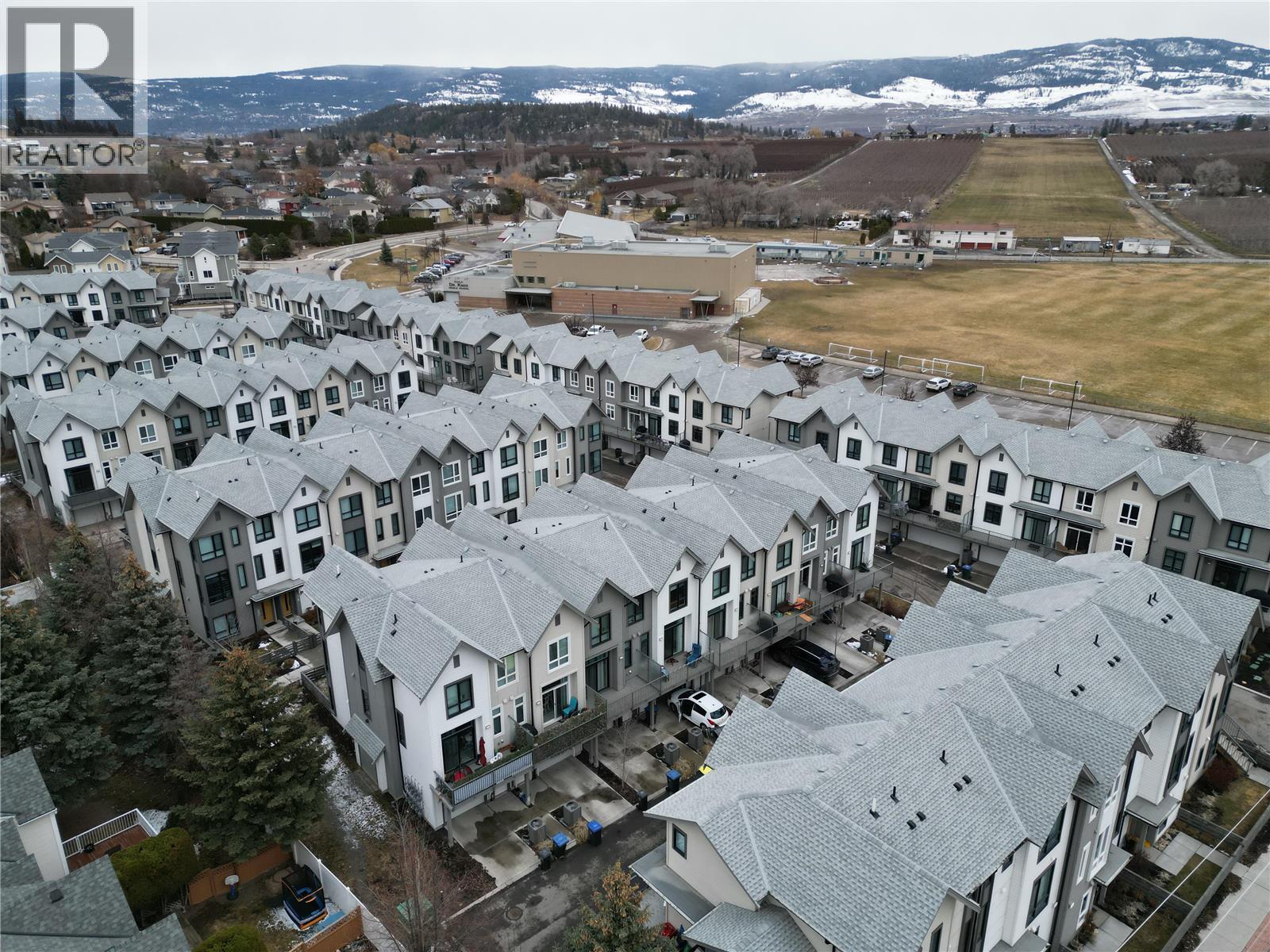 #62 170 Celano Crescent - 22