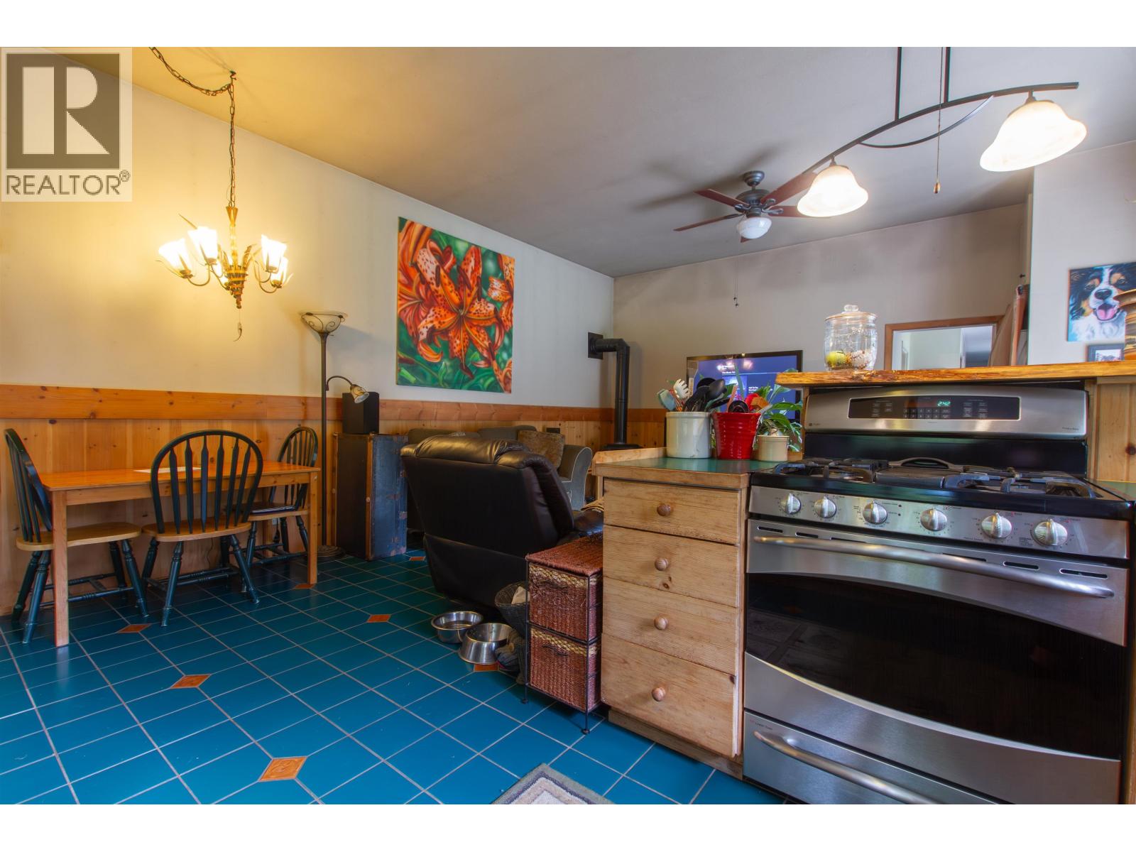 1020 FINCH DRIVE, Squamish