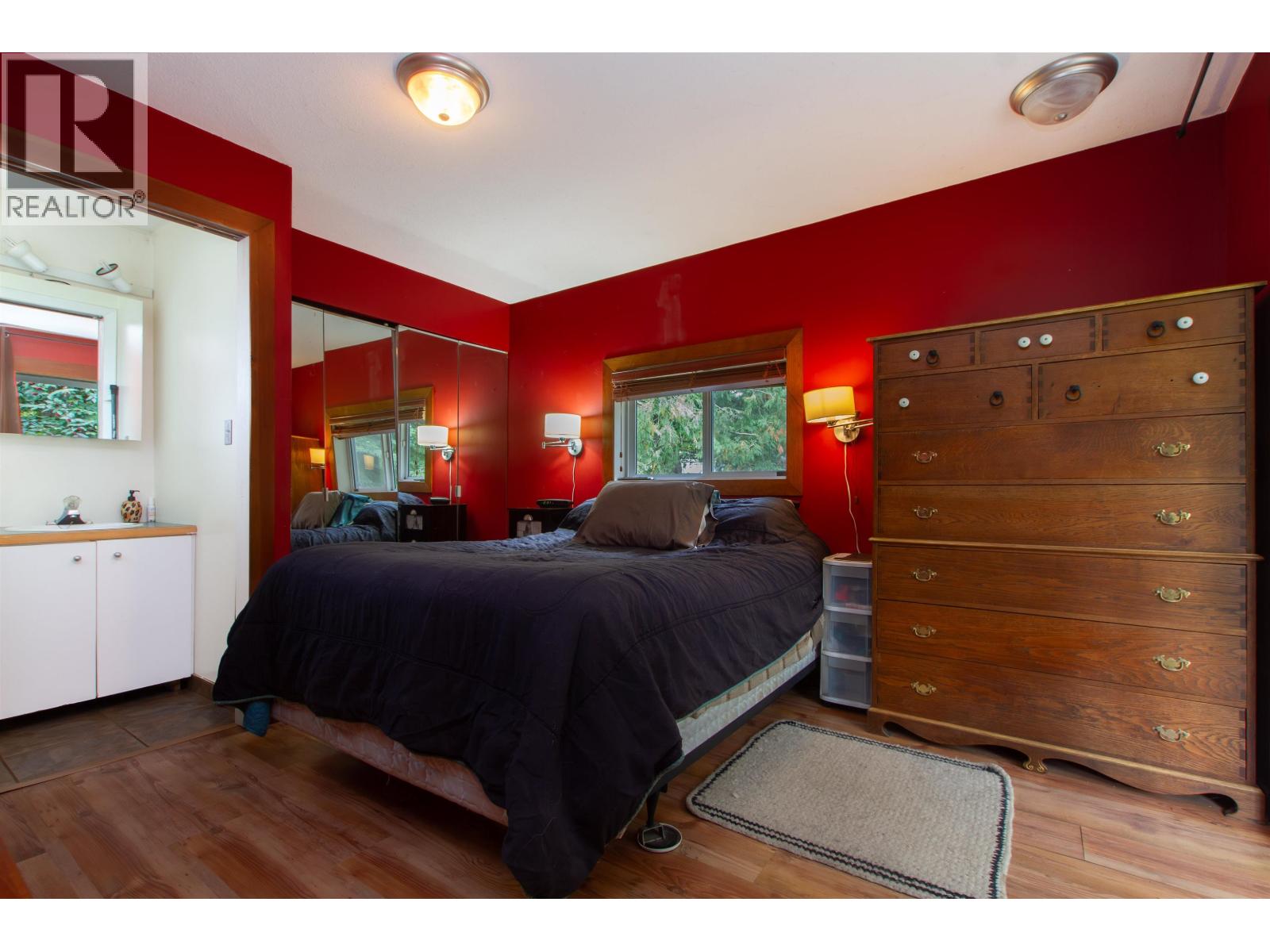 1020 FINCH DRIVE, Squamish