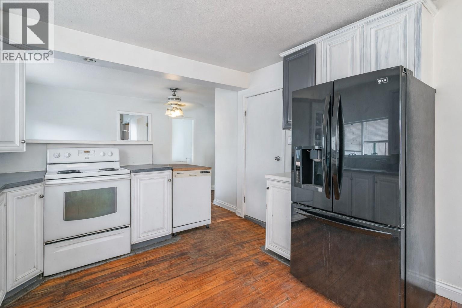  2293 Woodlawn Street, Kelowna