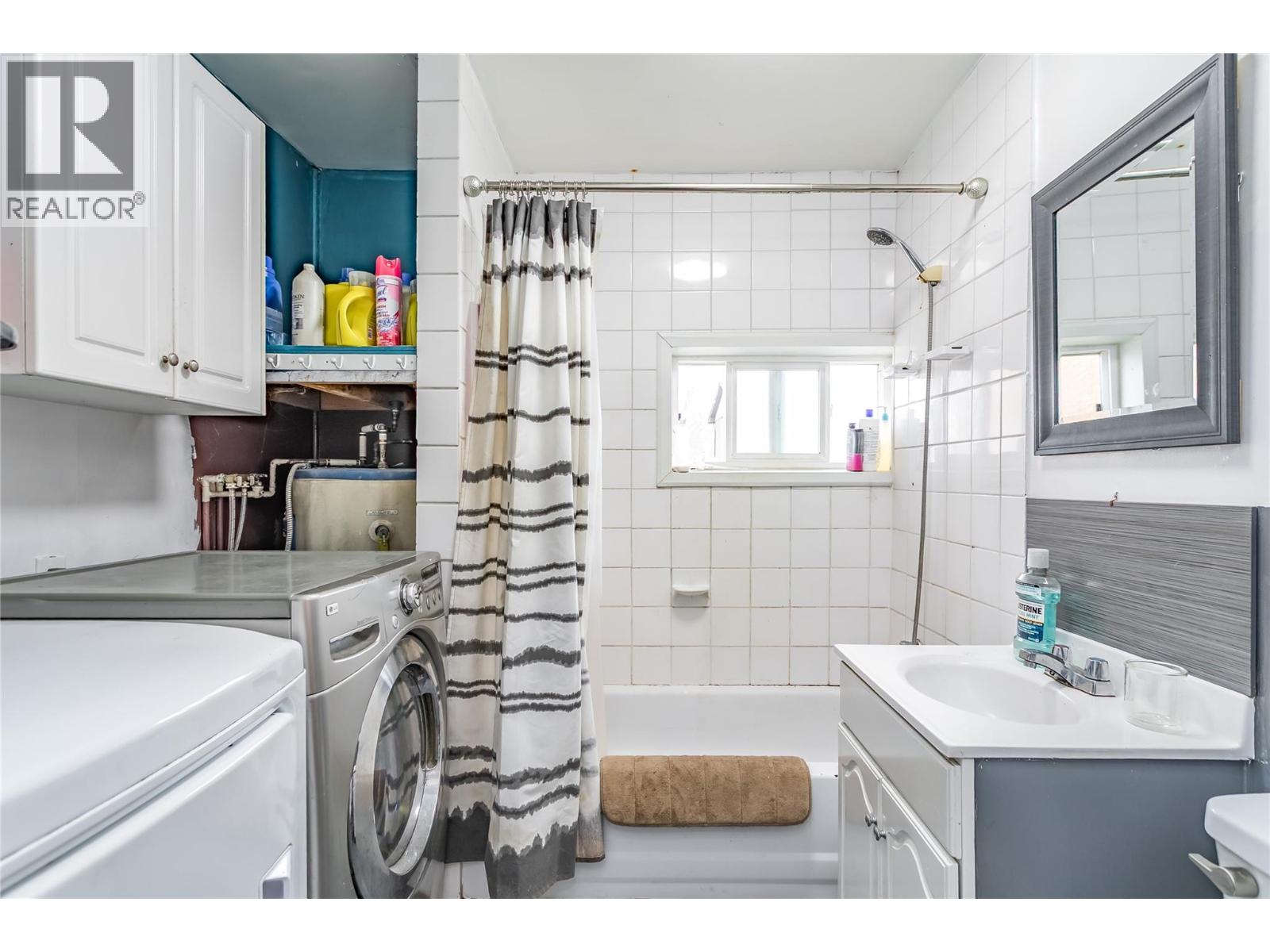  2293 Woodlawn Street, Kelowna