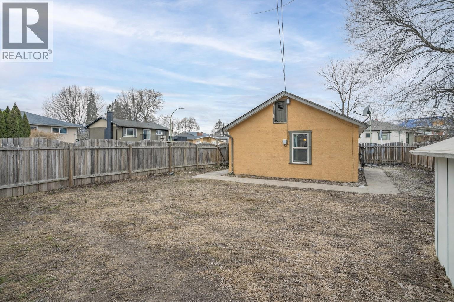  2293 Woodlawn Street, Kelowna