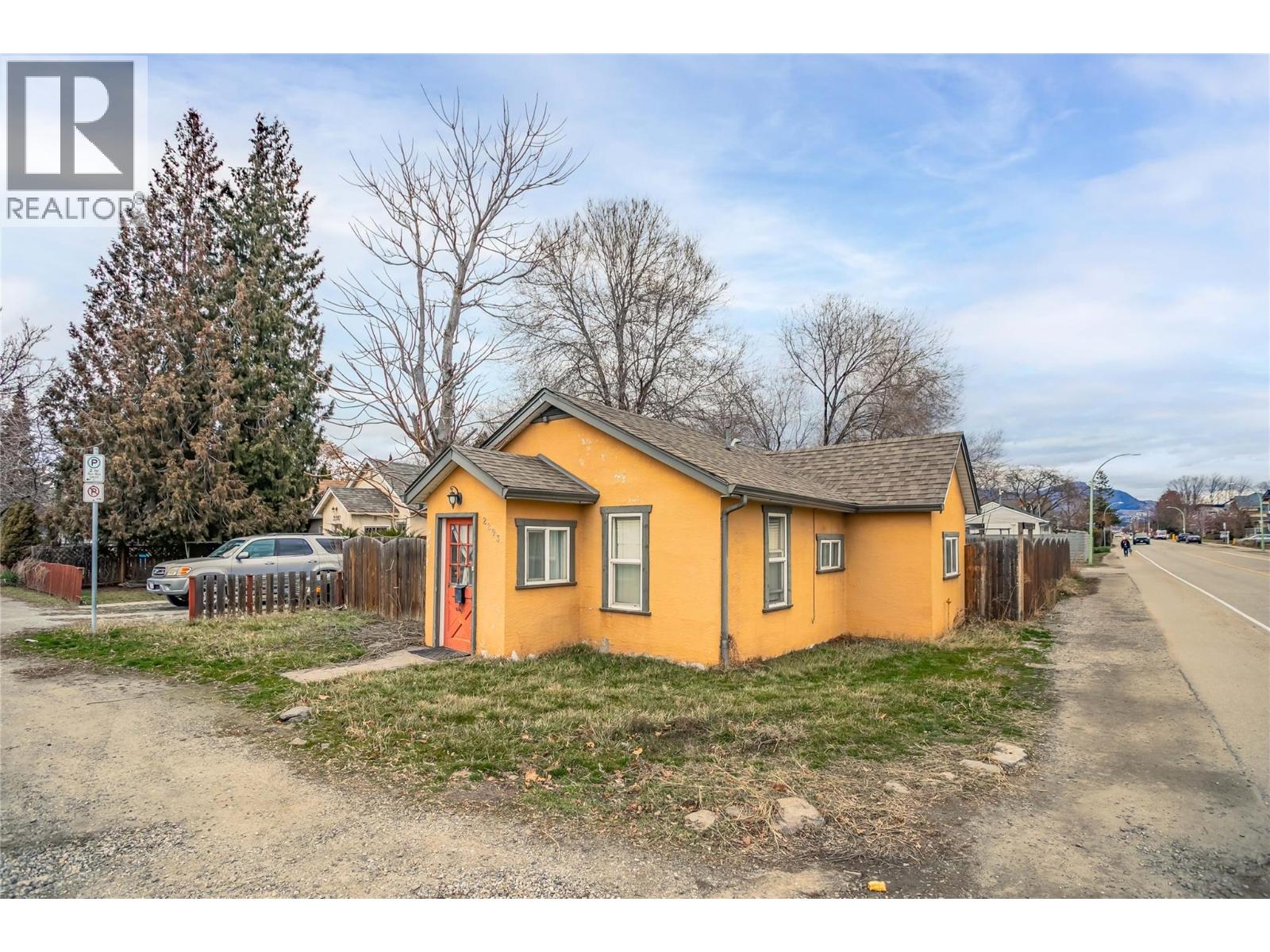  2293 Woodlawn Street, Kelowna