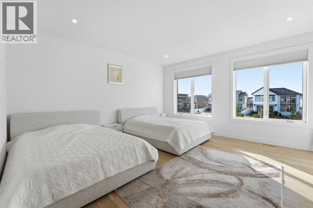 
          65 Rowmont Link Northwest
            <br/>
            <span>Calgary</span>
            , 
            <span>AB</span>
             <span>T3L0J3</span>
         - Photo 22