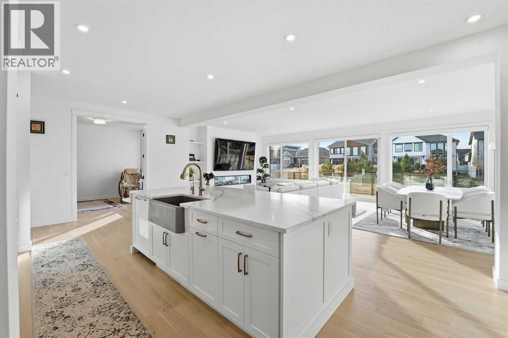 
          65 Rowmont Link Northwest
            <br/>
            <span>Calgary</span>
            , 
            <span>AB</span>
             <span>T3L0J3</span>
         - Photo 17