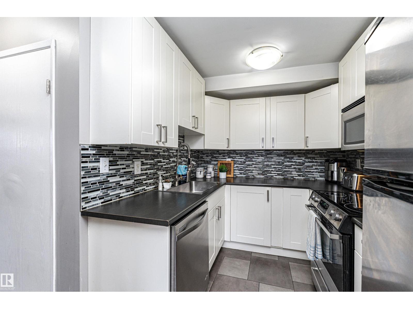 17135 109 ST NW, Edmonton