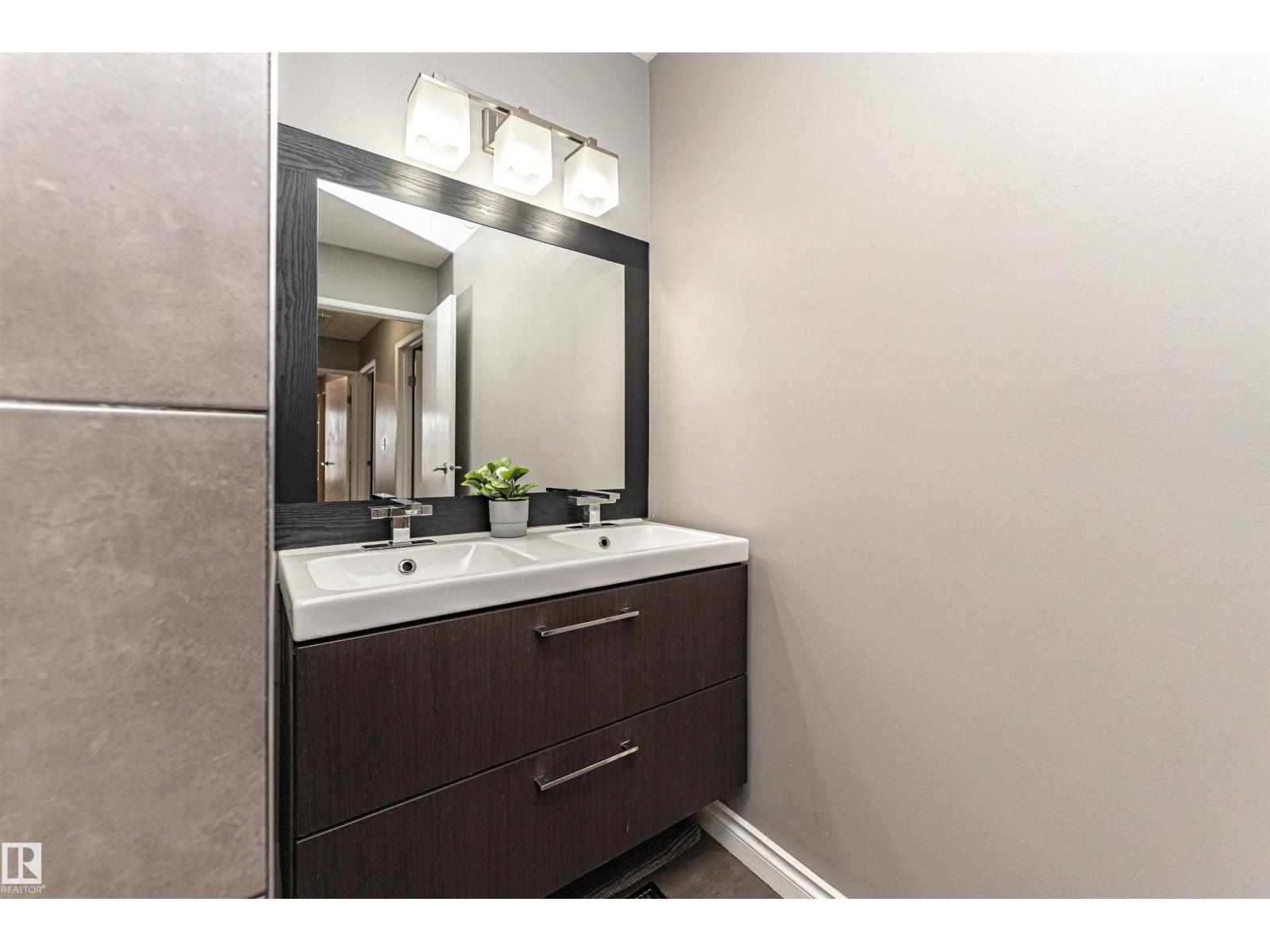 17135 109 ST NW, Edmonton