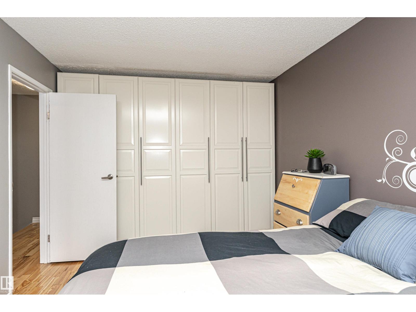 17135 109 ST NW, Edmonton