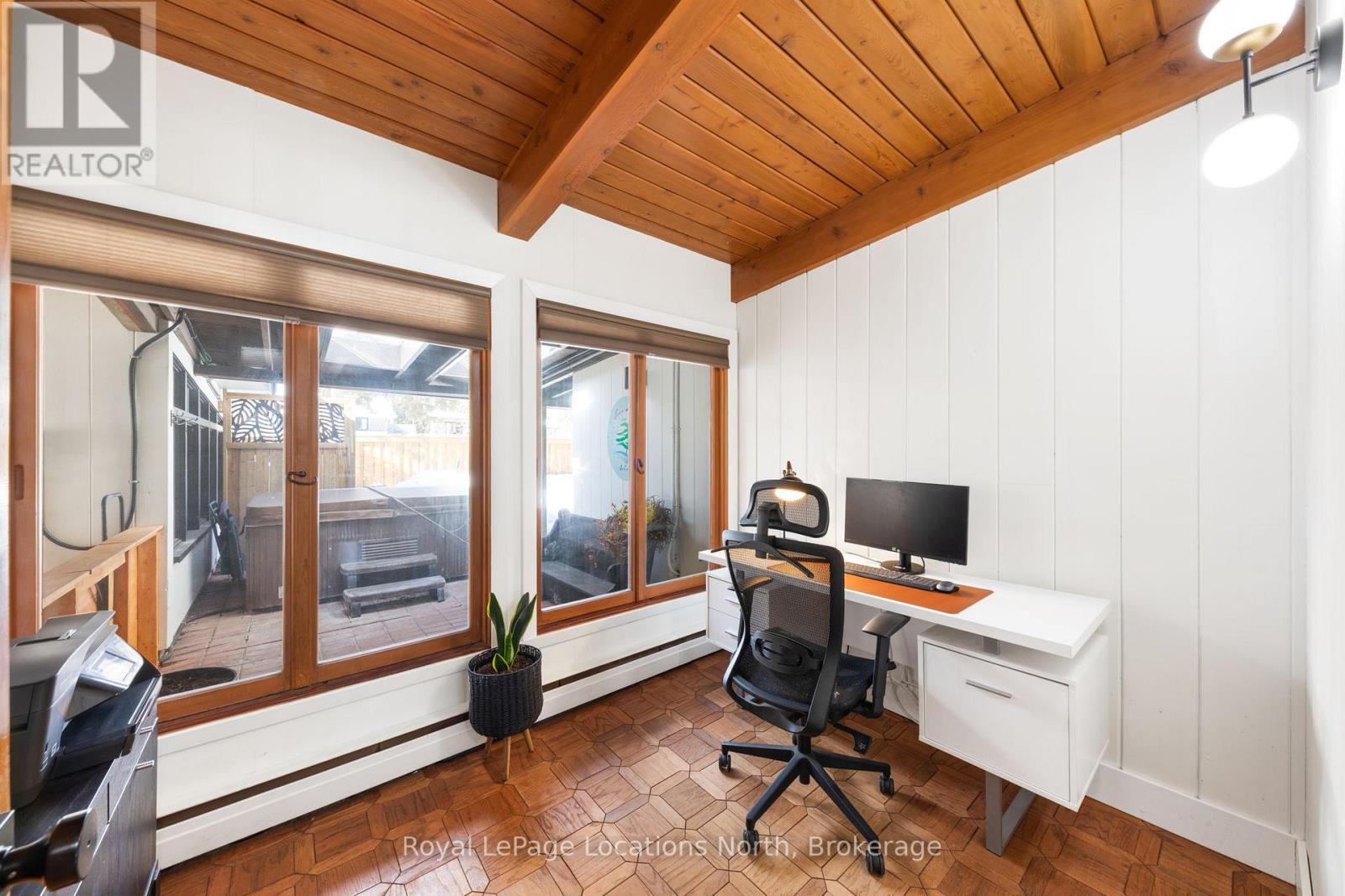 224 MCCREA DRIVE - 18