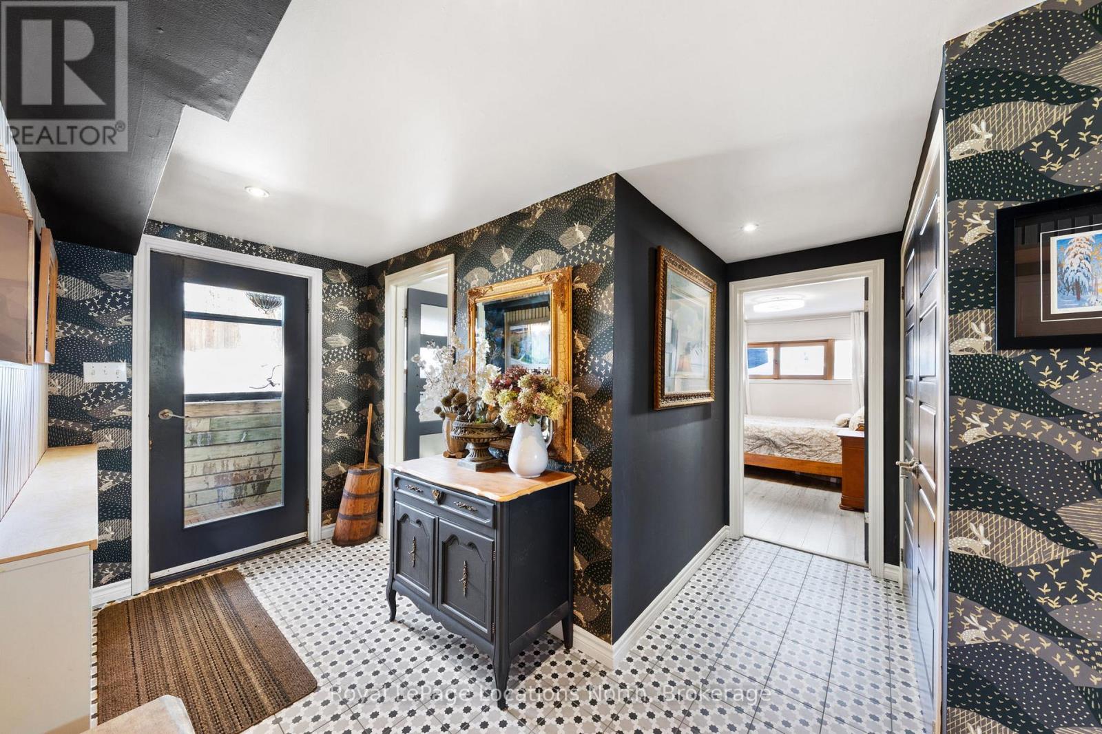 224 MCCREA DRIVE - 34