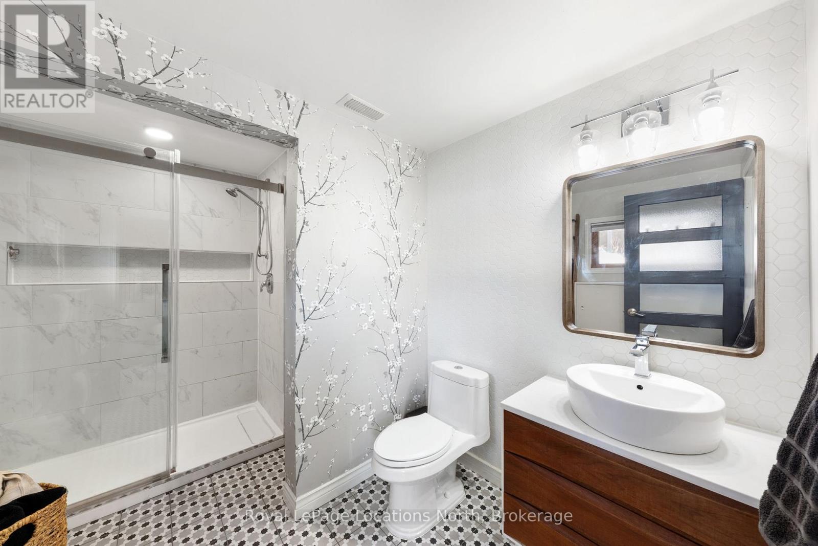 224 MCCREA DRIVE - 36