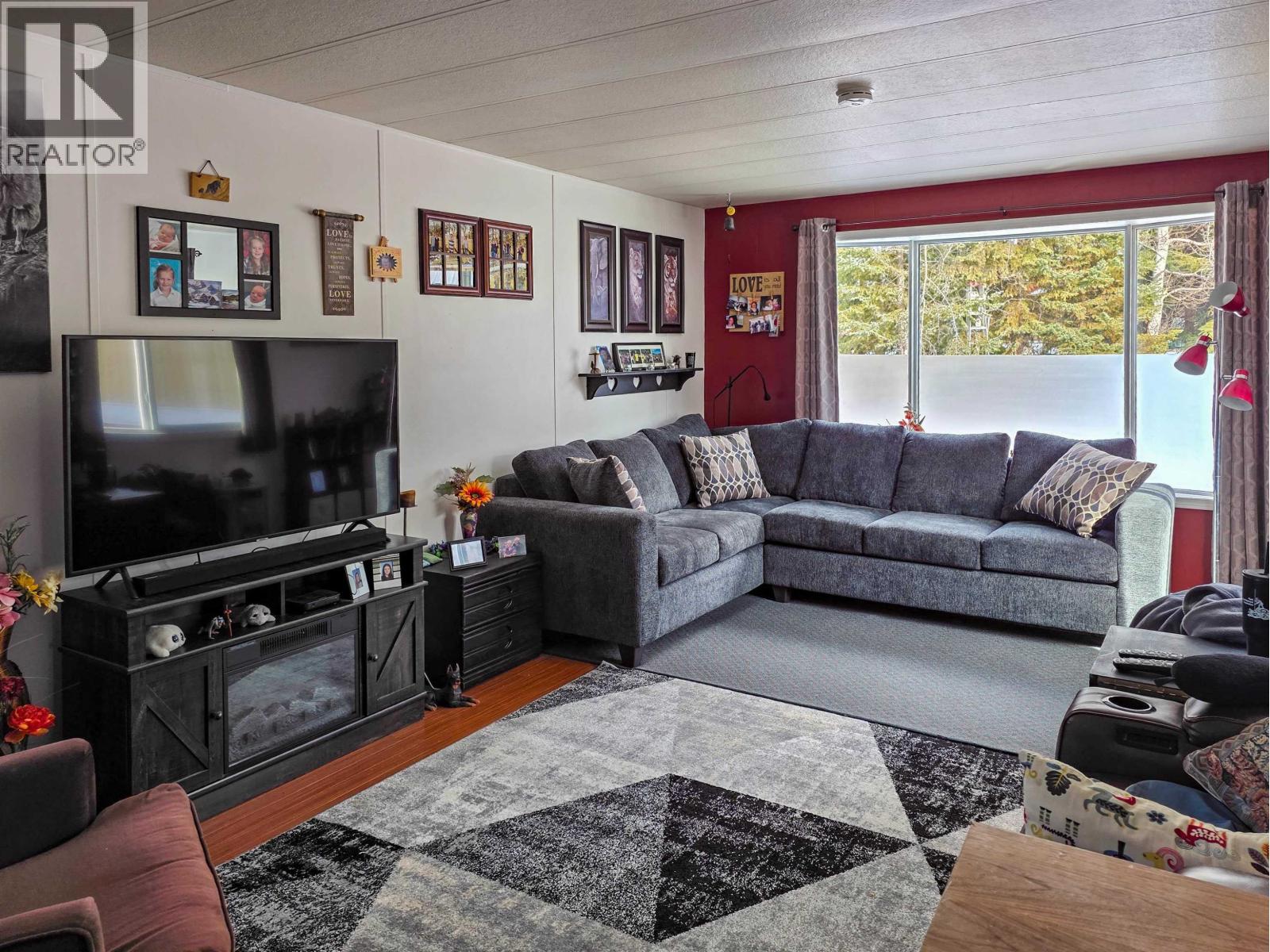 86 95 LAIDLAW ROAD, Smithers