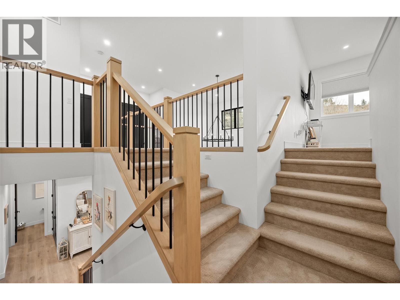 415 Hawk Hill Drive, Kelowna