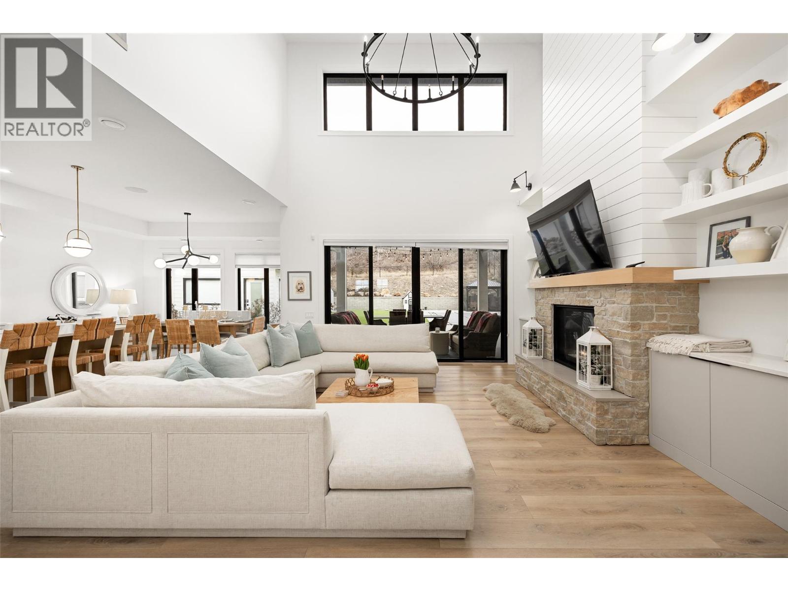 415 Hawk Hill Drive, Kelowna