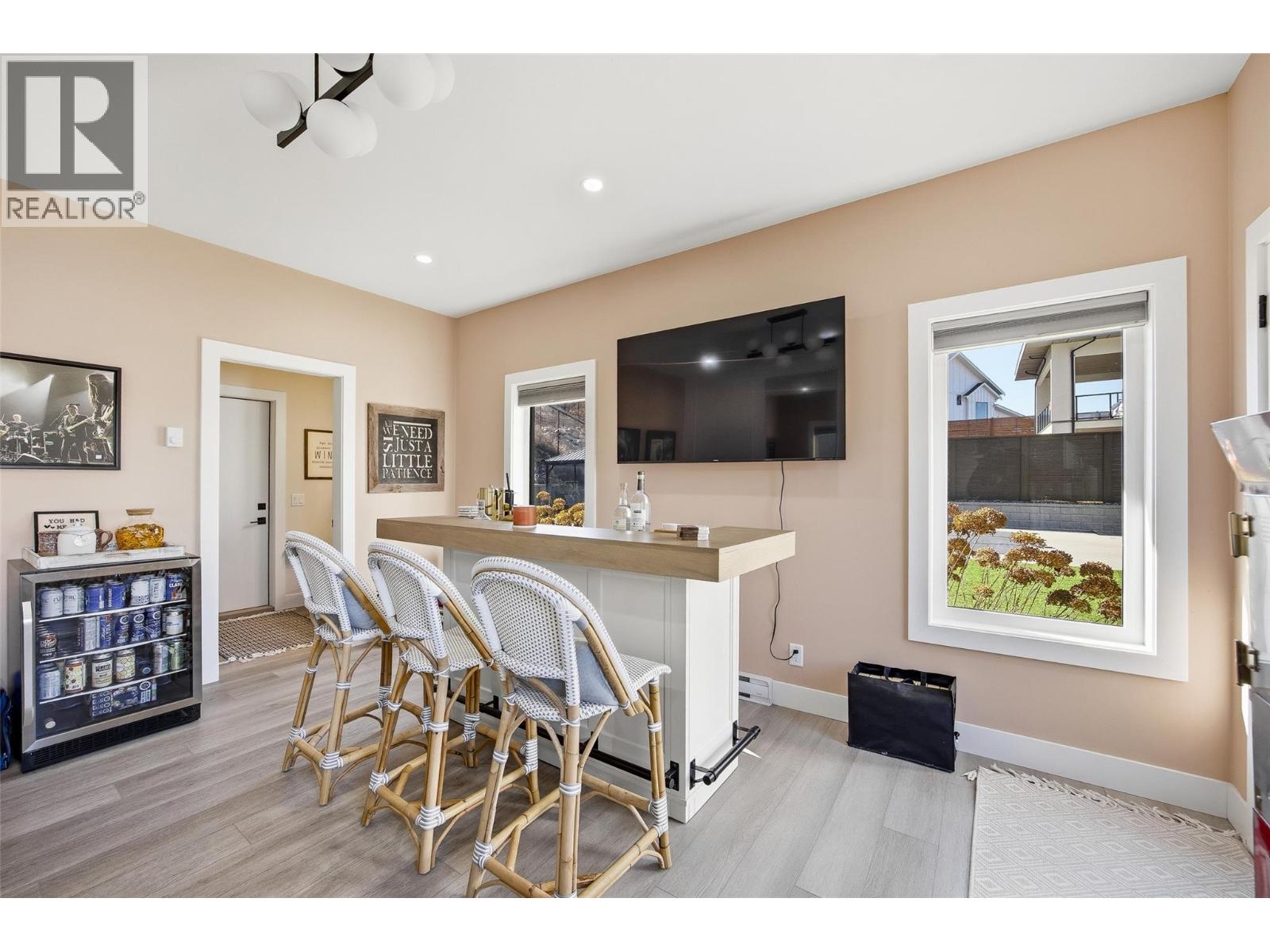 415 Hawk Hill Drive, Kelowna