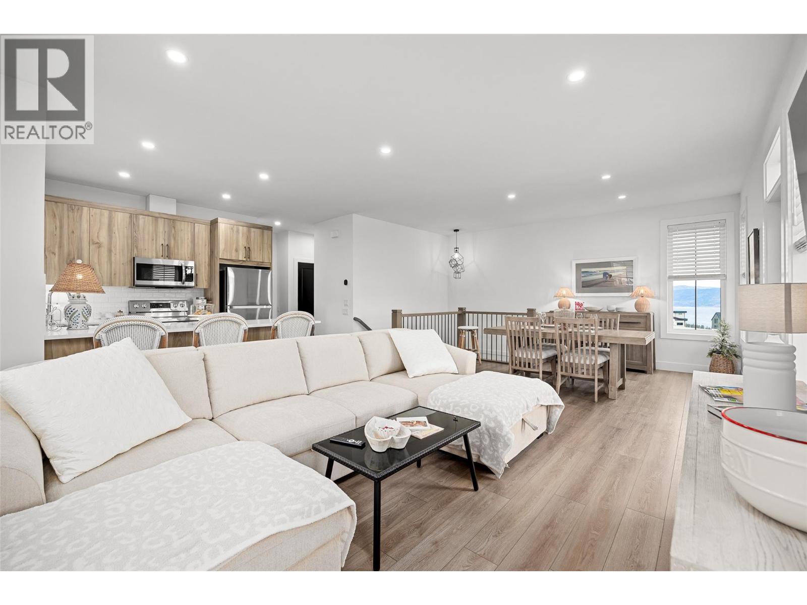 415 Hawk Hill Drive, Kelowna