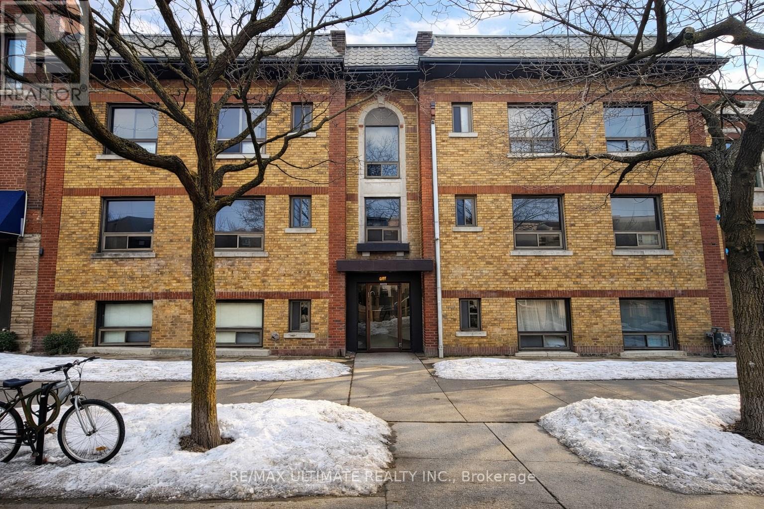 Listing photo of 677 COLLEGE STREET