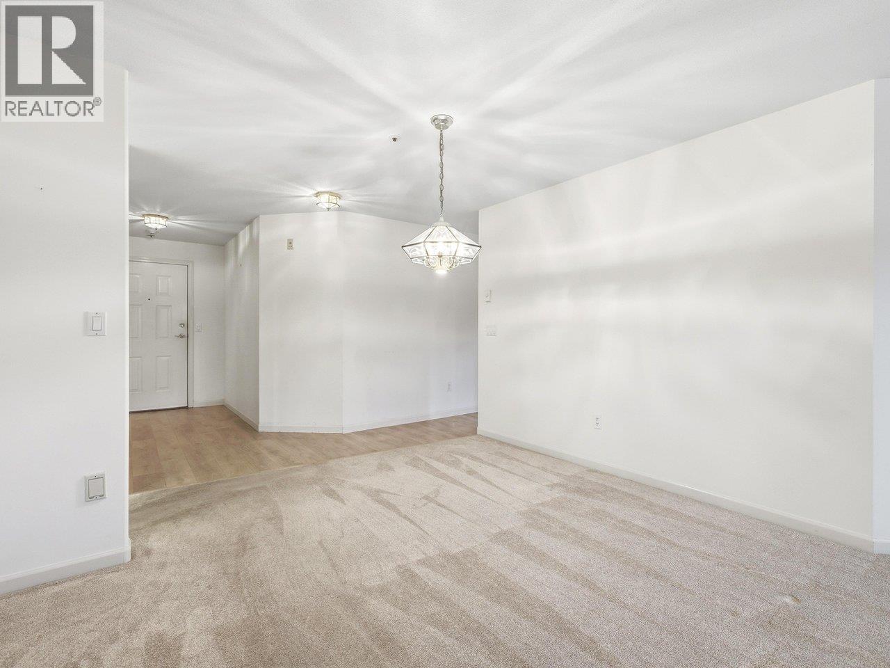 #101N-1100 56 Street, Delta