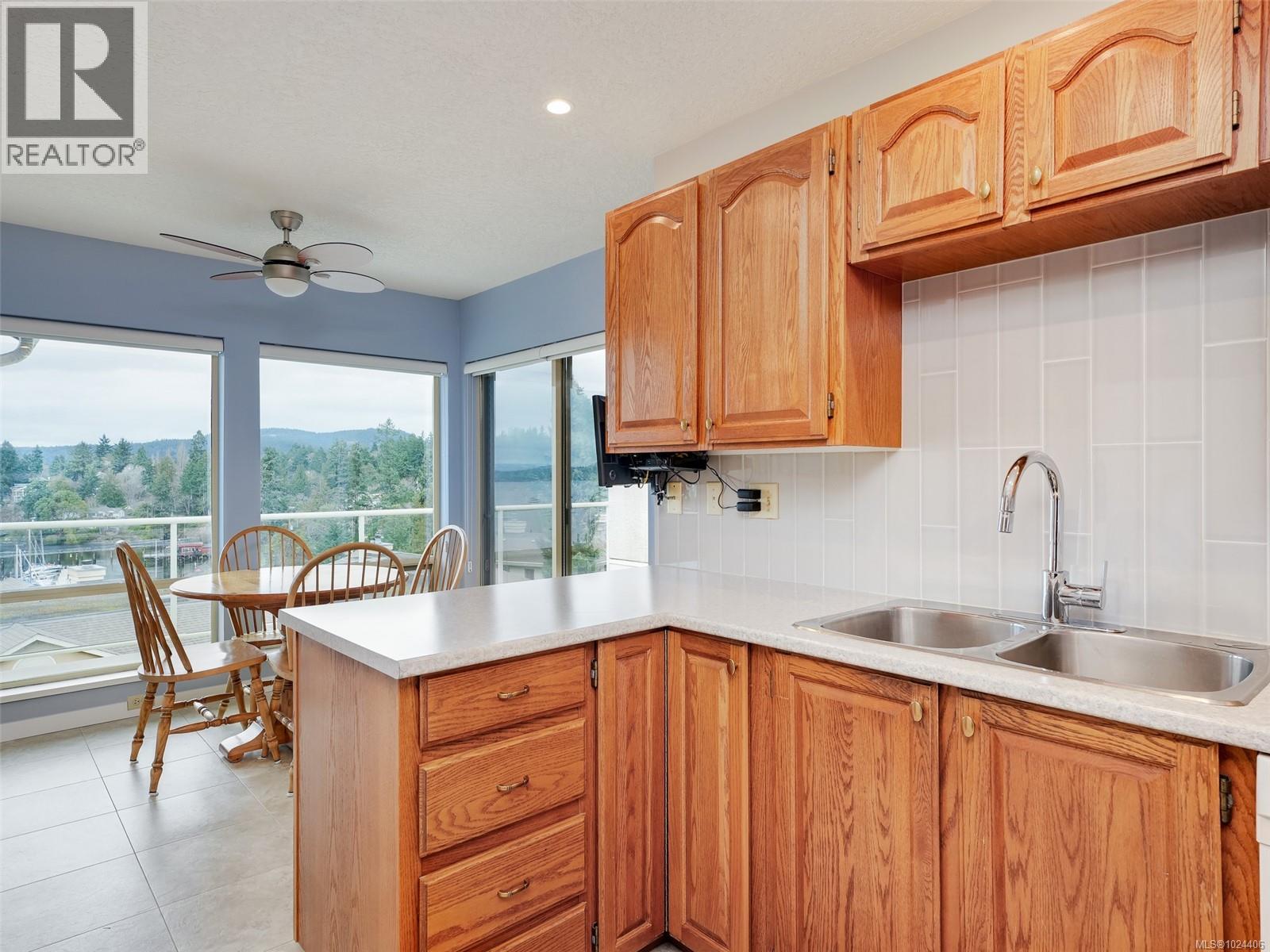 714 6880 Wallace Drive, Saanich